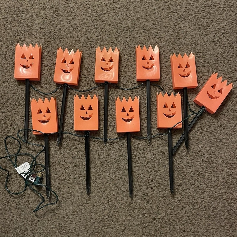 Vintage 1990s Halloween Jack‎ O Lantern Pathway Lights Set of 10 Pumpkin Stakes